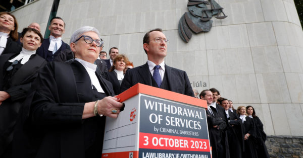 Ball is in your court, Criminal barristers tell Government, in advance of nationwide to withdrawal service.